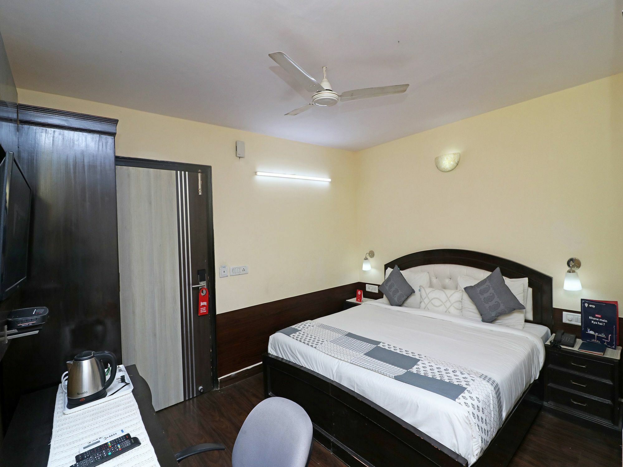 Hotel Oyo 13451 Star Corporate Avenue Nuova Delhi Esterno foto